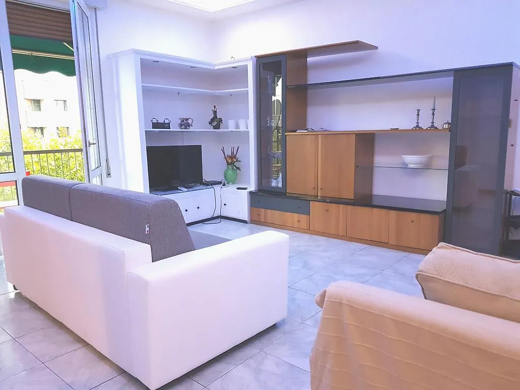 Casa Bella Fair Apartment Bologna Italy